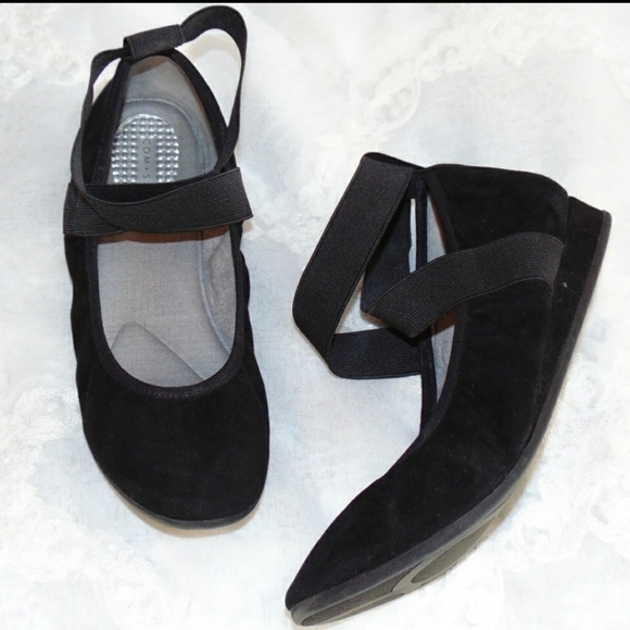 Com + Sens Shoes - Com+Sens black suede comfort ballet flats sz 7.5